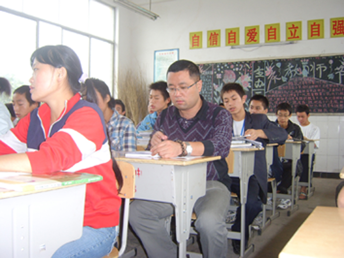 [组图]黑龙江援教专家深入课堂为我校专业课教师教学把脉