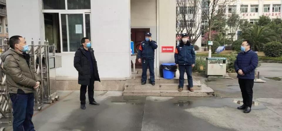 疫情防控阻击战我们一直在线