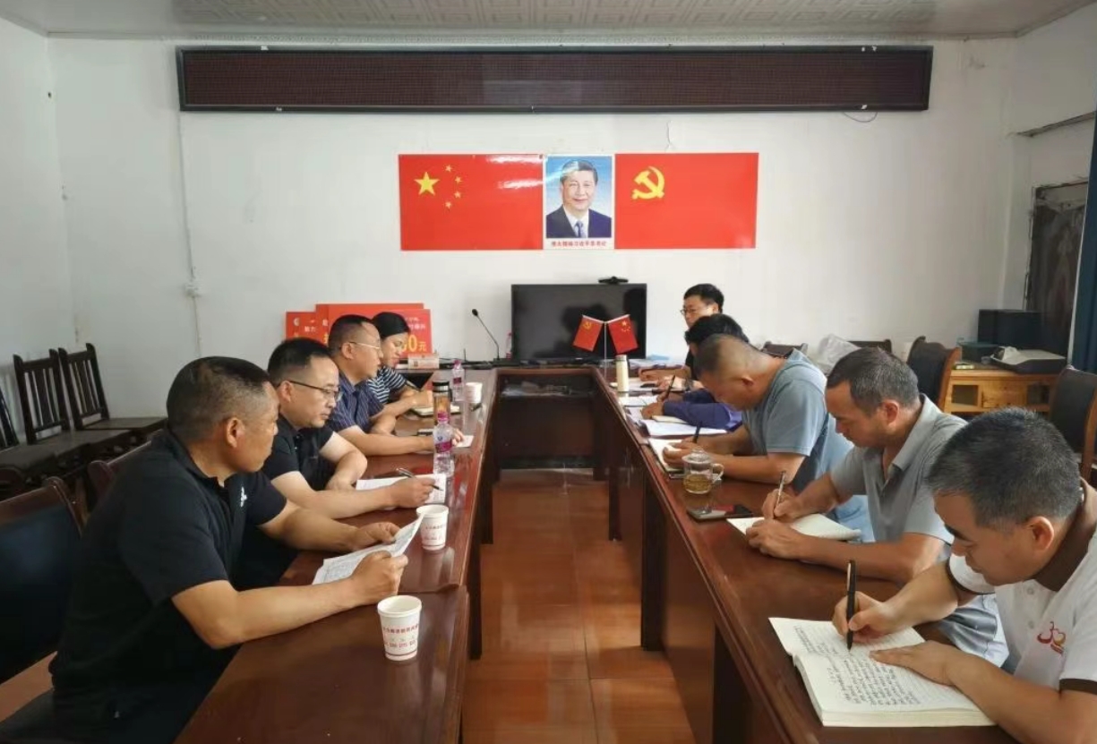 李维杰、李思勇赴公兴镇调研指导乡村振兴驻村帮扶工作